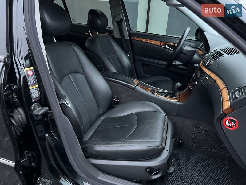 Седан Mercedes-Benz E-Class 2003 в Вінниці