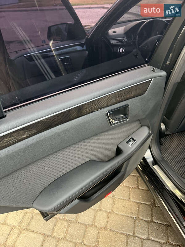 Седан Mercedes-Benz E-Class 2009 в Ковелі фото 21 Седан Mercedes-Benz E-Class 2009 в Ковелі