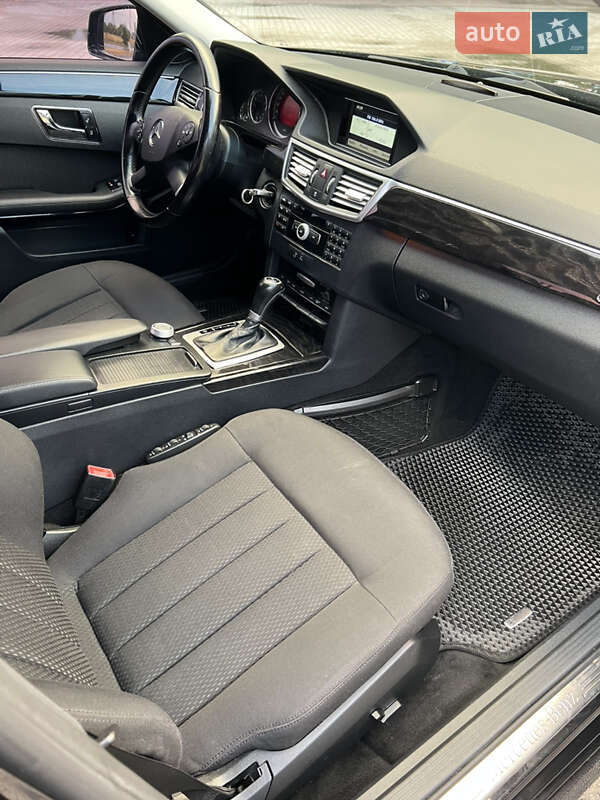 Седан Mercedes-Benz E-Class 2009 в Ковелі фото 29 Седан Mercedes-Benz E-Class 2009 в Ковелі