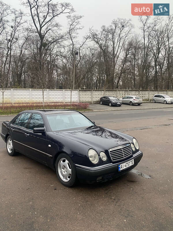 Седан Mercedes-Benz E-Class 1999 в Києві фото 2 Седан Mercedes-Benz E-Class 1999 в Києві