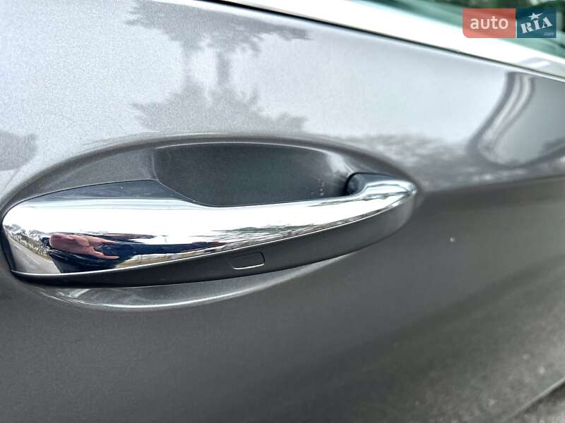 Седан Mercedes-Benz E-Class 2018 в Києві
