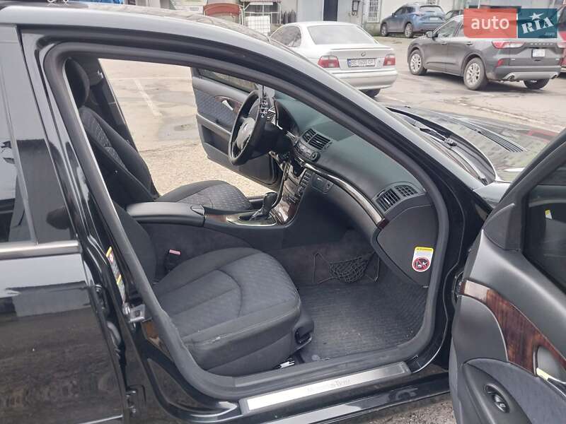 Седан Mercedes-Benz E-Class 2005 в Миколаєві фото 22 Седан Mercedes-Benz E-Class 2005 в Миколаєві