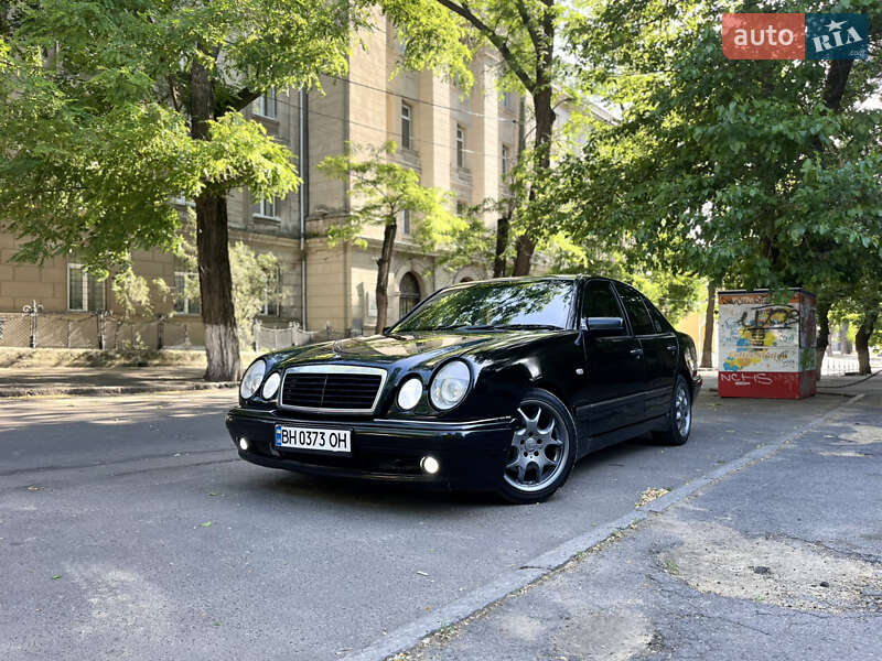 Седан Mercedes-Benz E-Class 1997 в Одессе