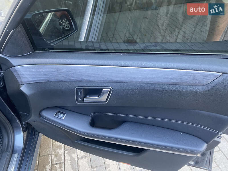 Седан Mercedes-Benz E-Class 2015 в Івано-Франківську
