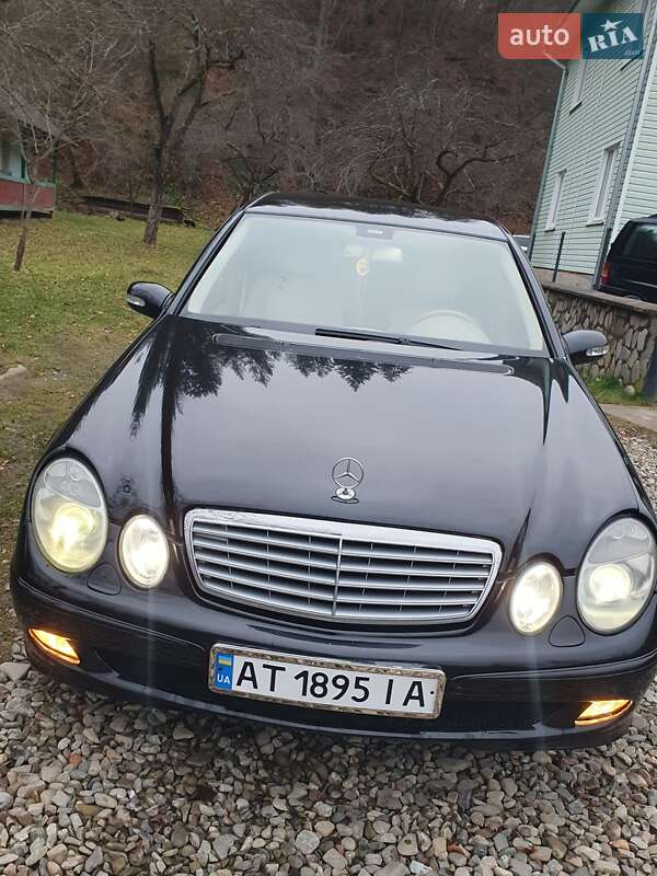 Седан Mercedes-Benz E-Class 2003 в Косове фото 16 Седан Mercedes-Benz E-Class 2003 в Косове