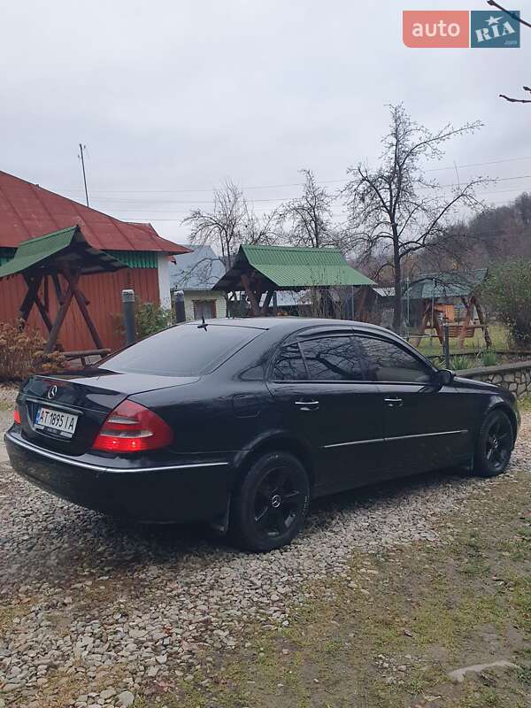 Седан Mercedes-Benz E-Class 2003 в Косове фото 12 Седан Mercedes-Benz E-Class 2003 в Косове