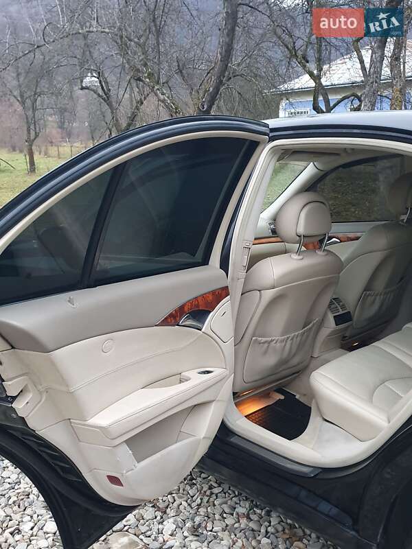 Седан Mercedes-Benz E-Class 2003 в Косове фото 45 Седан Mercedes-Benz E-Class 2003 в Косове