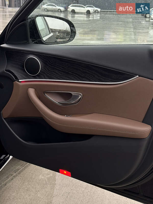 Седан Mercedes-Benz E-Class 2019 в Києві