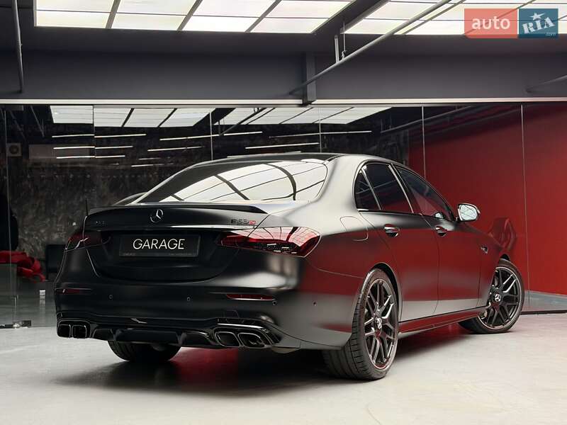 Седан Mercedes-Benz E-Class 2021 в Києві