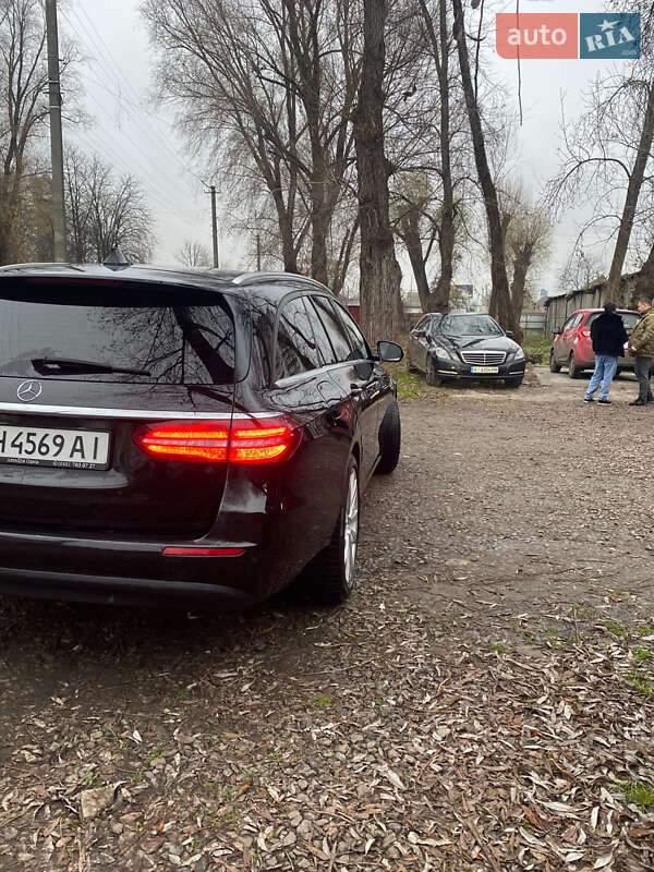 Универсал Mercedes-Benz E-Class 2016 в Киеве
