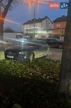 Седан Mercedes-Benz E-Class 2022 в Чернівцях