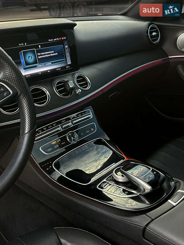 Седан Mercedes-Benz E-Class 2016 в Ровно фото 14 Седан Mercedes-Benz E-Class 2016 в Ровно