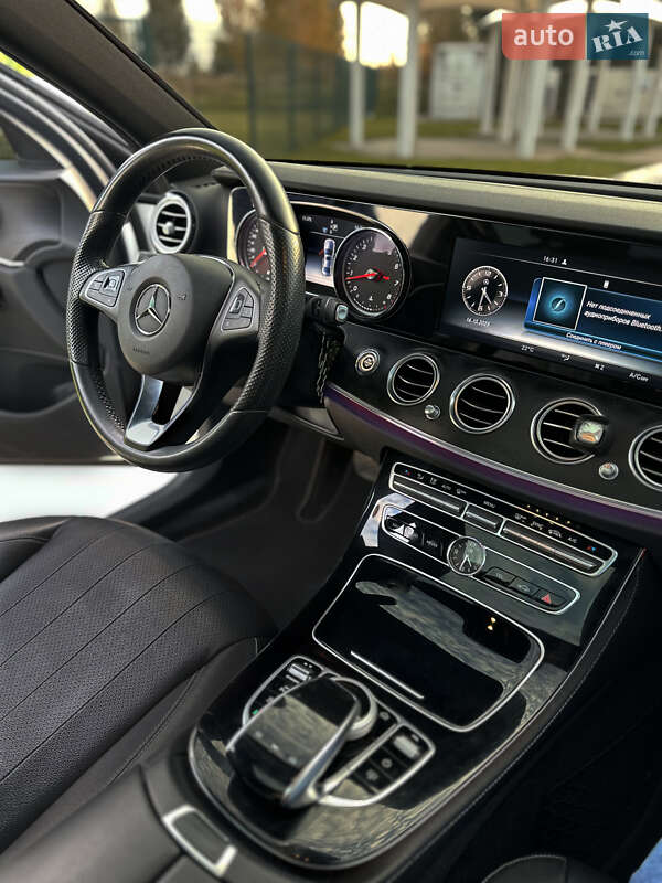 Седан Mercedes-Benz E-Class 2016 в Ровно фото 12 Седан Mercedes-Benz E-Class 2016 в Ровно