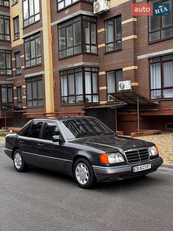 Mercedes-Benz E-Class 1994