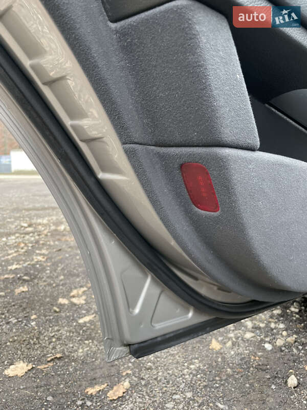 Універсал Mercedes-Benz E-Class 2005 в Хусті фото 36 Універсал Mercedes-Benz E-Class 2005 в Хусті