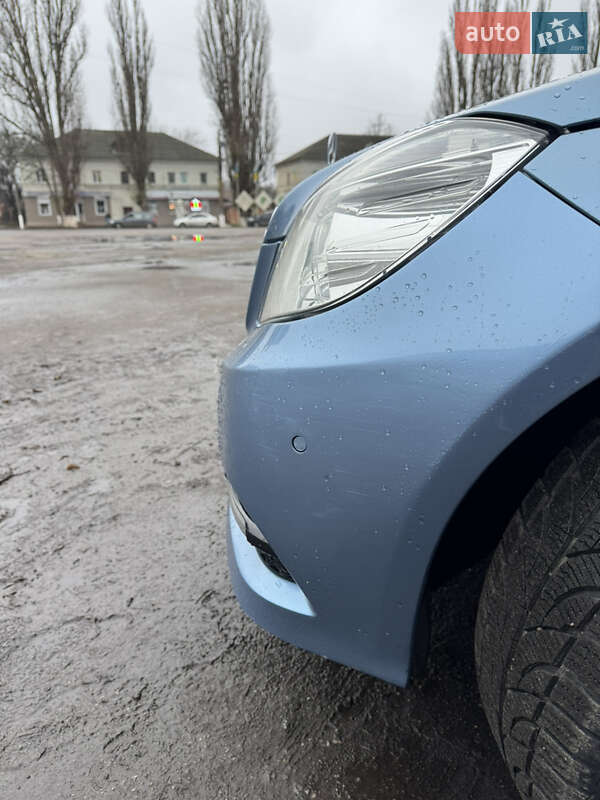 Седан Mercedes-Benz E-Class 2011 в Липовой Долине фото 16 Седан Mercedes-Benz E-Class 2011 в Липовой Долине