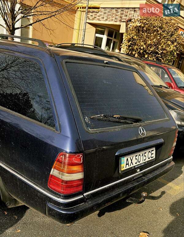 Mercedes-Benz E-Class 1995 Mercedes-Benz E-Class 1995