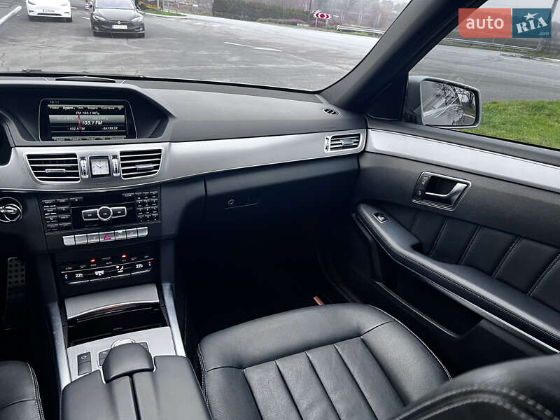 Седан Mercedes-Benz E-Class 2014 в Бучі
