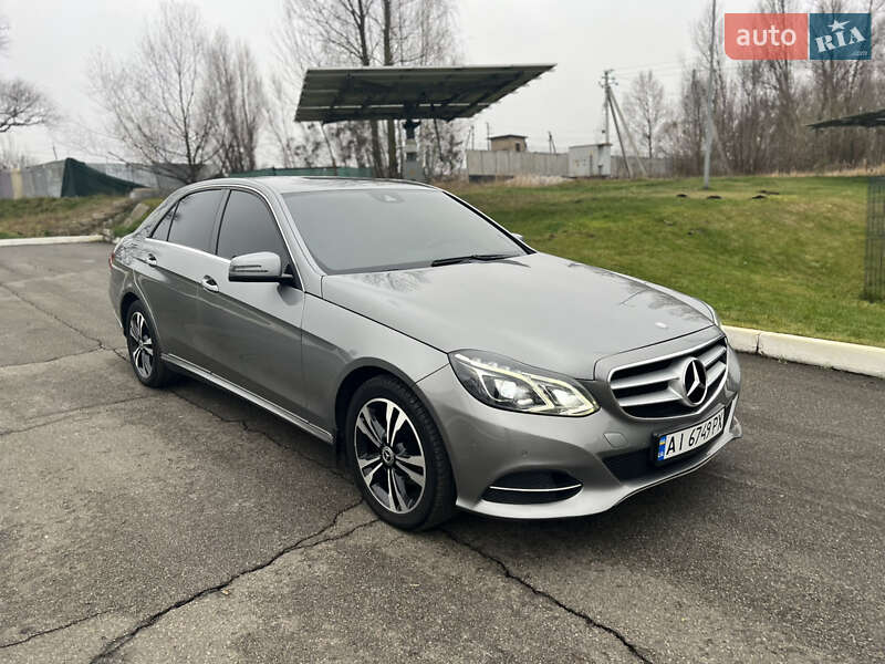 Седан Mercedes-Benz E-Class 2014 в Бучі