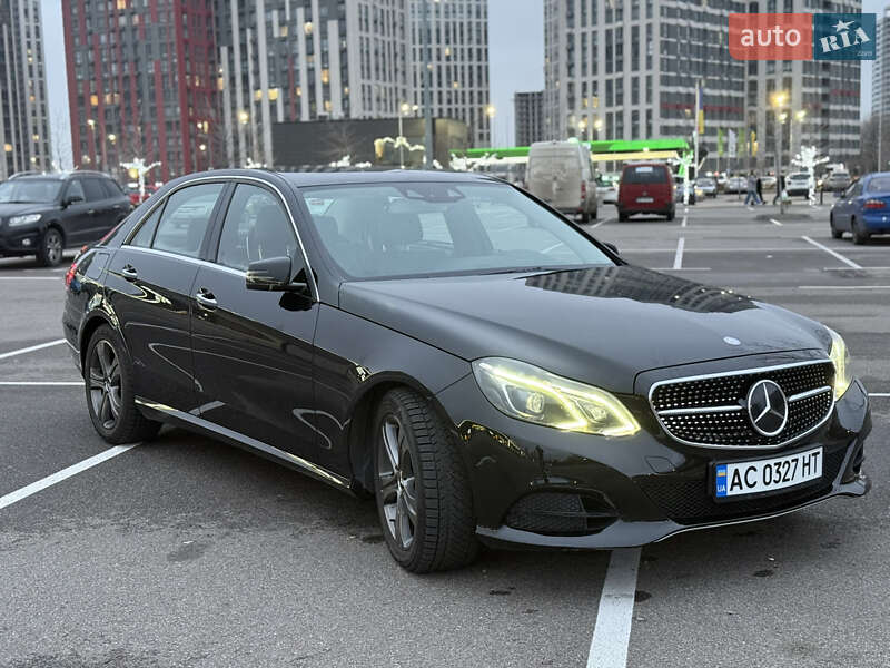 Седан Mercedes-Benz E-Class 2013 в Киеве