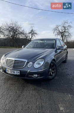 Седан Mercedes-Benz E-Class 2008 в Ужгороде