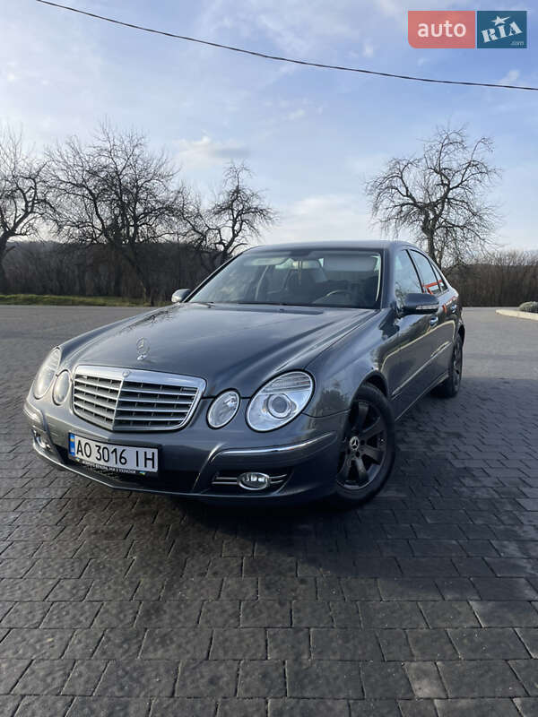 Mercedes-Benz E-Class 2008