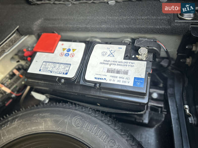 Седан Mercedes-Benz E-Class 2008 в Ужгороді