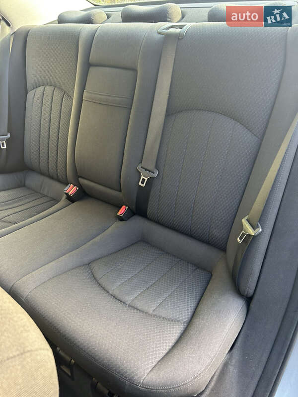 Седан Mercedes-Benz E-Class 2008 в Ужгороді