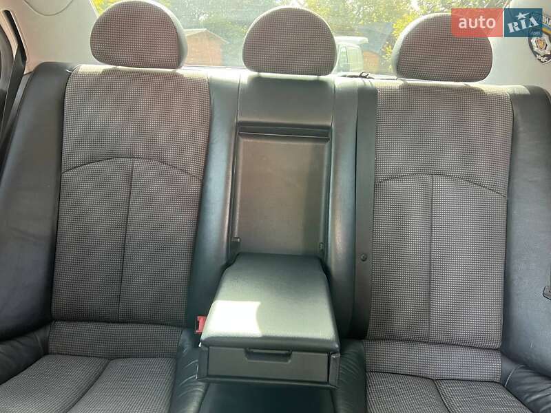 Седан Mercedes-Benz E-Class 2005 в Самборі фото 24 Седан Mercedes-Benz E-Class 2005 в Самборі