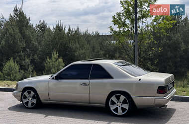 Купе Mercedes-Benz E-Class 1992 в Чернигове