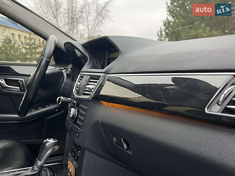 Седан Mercedes-Benz E-Class 2011 в Киеве фото 10 Седан Mercedes-Benz E-Class 2011 в Киеве