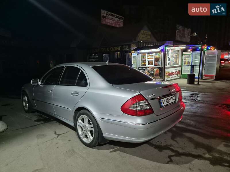 Седан Mercedes-Benz E-Class 2007 в Києві
