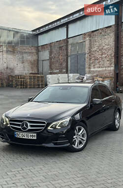 Седан Mercedes-Benz E-Class 2013 в Львове