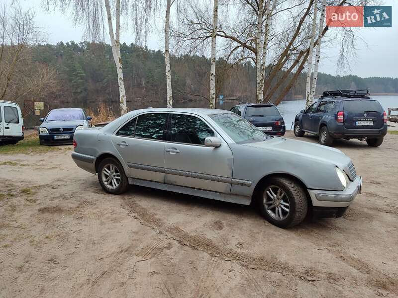 Седан Mercedes-Benz E-Class 2000 в Житомире фото 7 Седан Mercedes-Benz E-Class 2000 в Житомире
