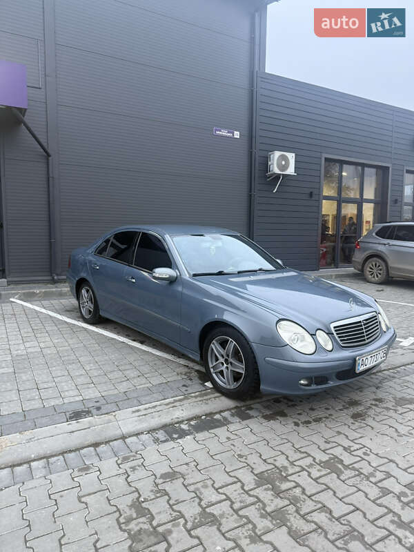 Mercedes-Benz E-Class 2003 Mercedes-Benz E-Class 2003