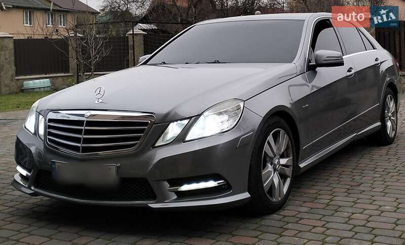 Mercedes-Benz E-Class 2012