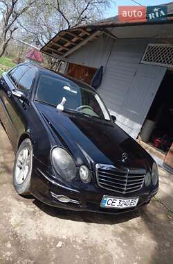Седан Mercedes-Benz E-Class 2004 в Берегомету