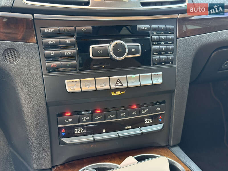 Купе Mercedes-Benz E-Class 2014 в Києві фото 12 Купе Mercedes-Benz E-Class 2014 в Києві