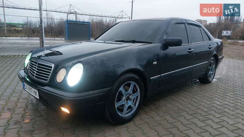 Mercedes-Benz E-Class 1997 Mercedes-Benz E-Class 1997