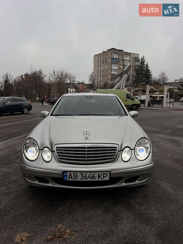 Mercedes-Benz E-Class 2003