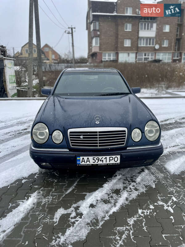Mercedes-Benz E-Class 1996 Mercedes-Benz E-Class 1996
