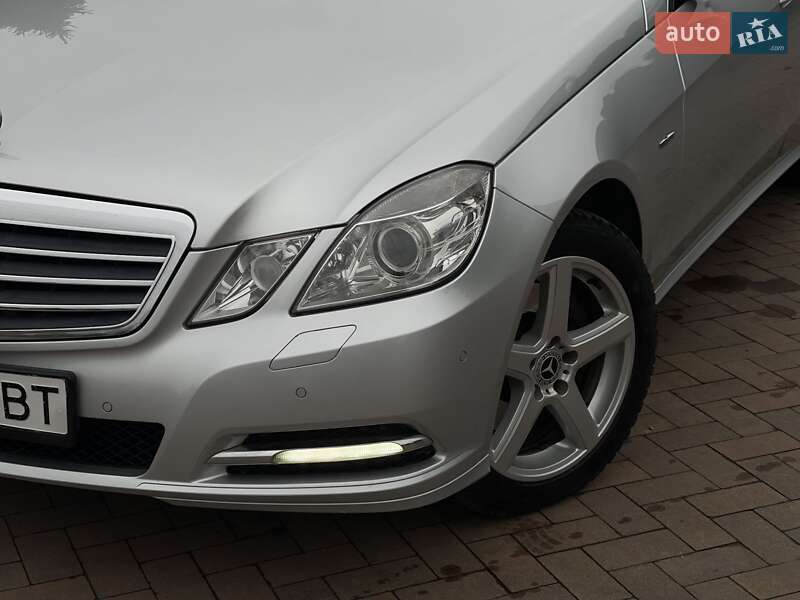 Универсал Mercedes-Benz E-Class 2012 в Ивано-Франковске