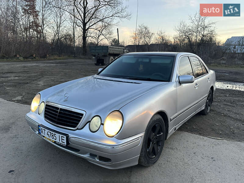 Mercedes-Benz E-Class 2000 Mercedes-Benz E-Class 2000