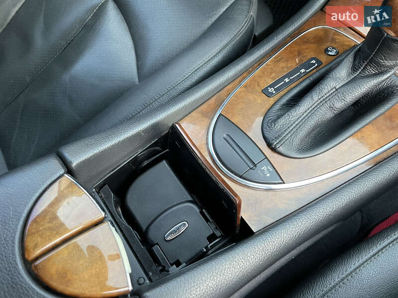 Седан Mercedes-Benz E-Class 2005 в Могилів-Подільському