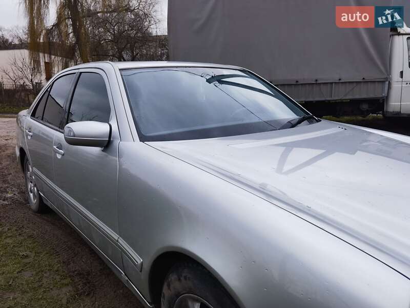 Седан Mercedes-Benz E-Class 1999 в Тернополі
