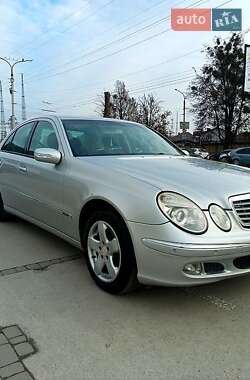 Седан Mercedes-Benz E-Class 2003 в Луцке