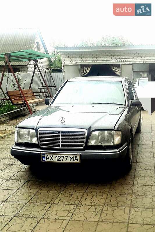 Mercedes-Benz E-Class 1995