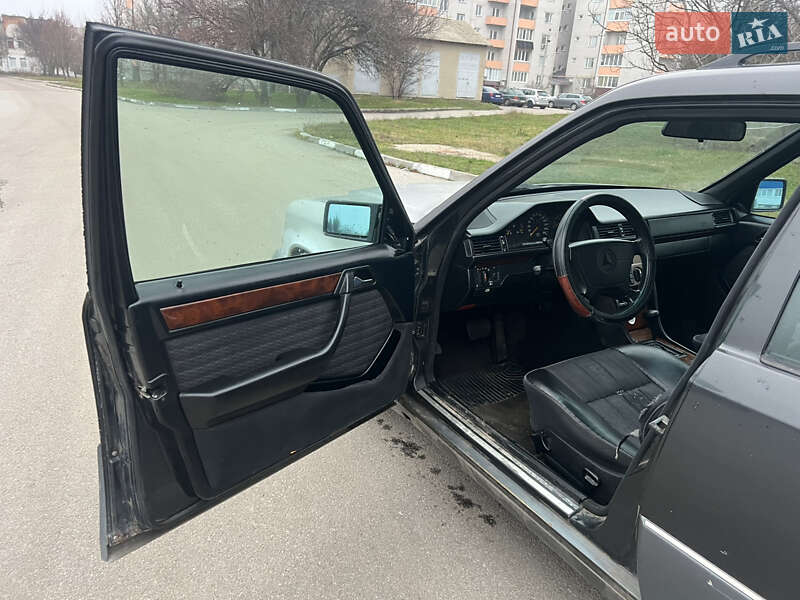 Універсал Mercedes-Benz E-Class 1993 в Богуславі