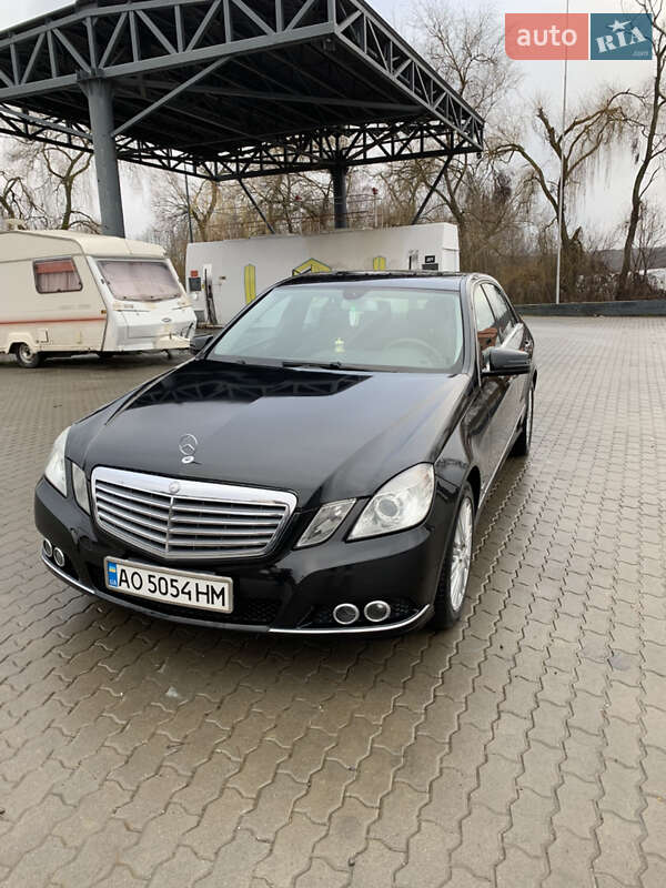 Mercedes-Benz E-Class 2009