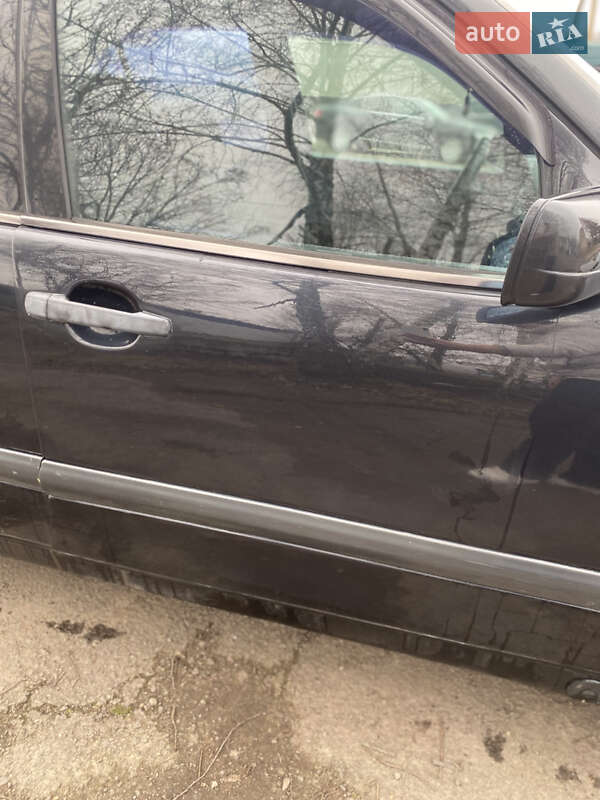 Седан Mercedes-Benz E-Class 1996 в Тростянці